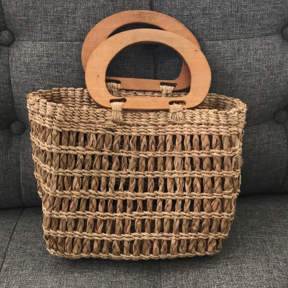 NWOT - ESPRIT Woven Handbag Wooden Handles